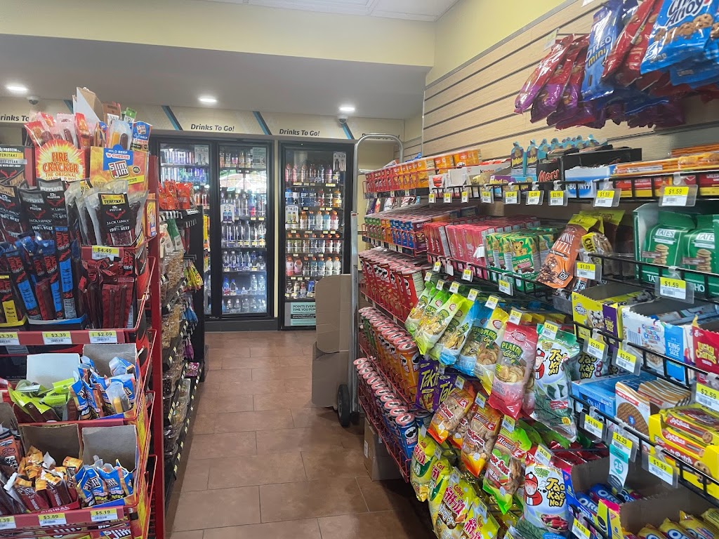 Wilbur Cross Parkway Mobil Mart | 535 Prudden Ln, Orange, CT 06477 | Phone: (203) 799-7774