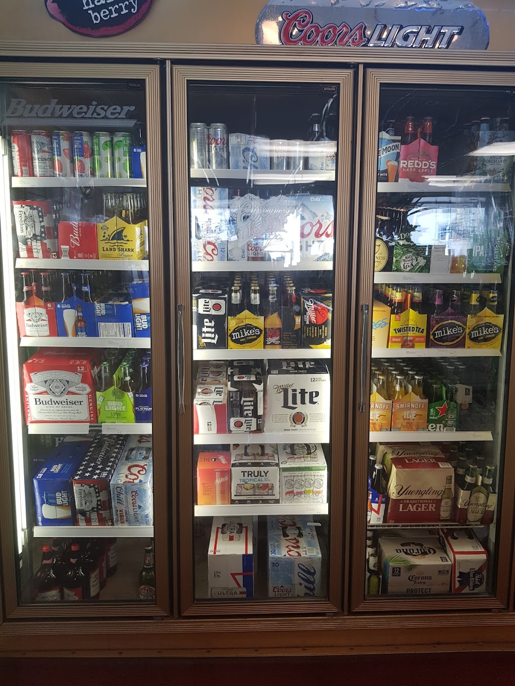 Valley Liquors | 343 Hazel St, Clifton, NJ 07011 | Phone: (973) 478-5288