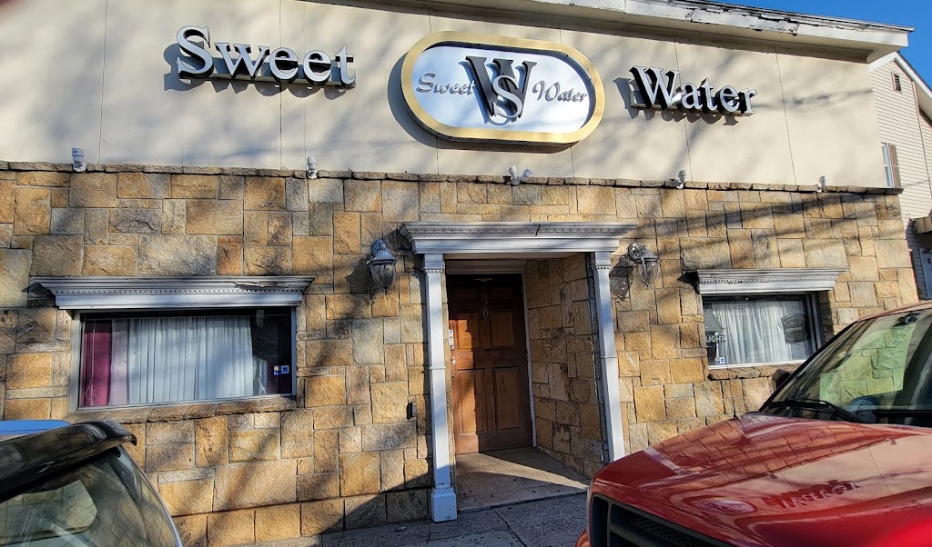 Sweetwater lounge | 320 Greenwich Ave, Stamford, CT 06902 | Phone: (203) 202-7377