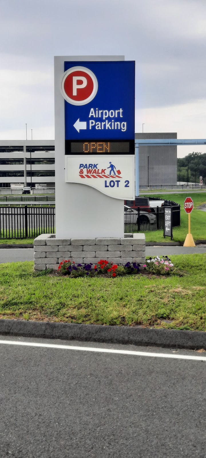 Park & Walk Lot 2 at Bradley International Airport | 1 Bradley International Airport, Windsor Locks, CT 06096 | Phone: (860) 627-3555