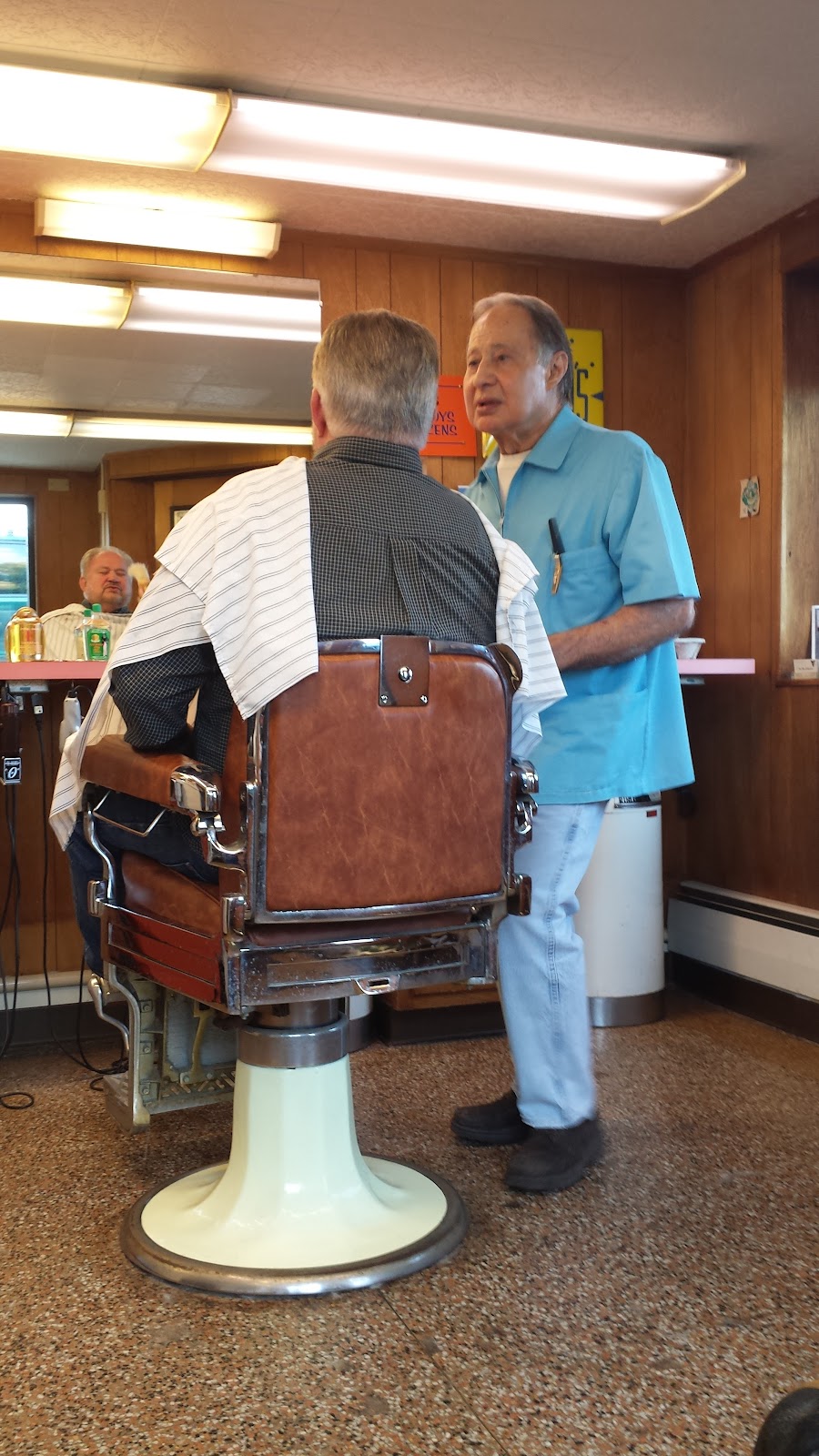 Eskimos Barber Shop | 925 N 19th St, Allentown, PA 18104 | Phone: (610) 437-2148