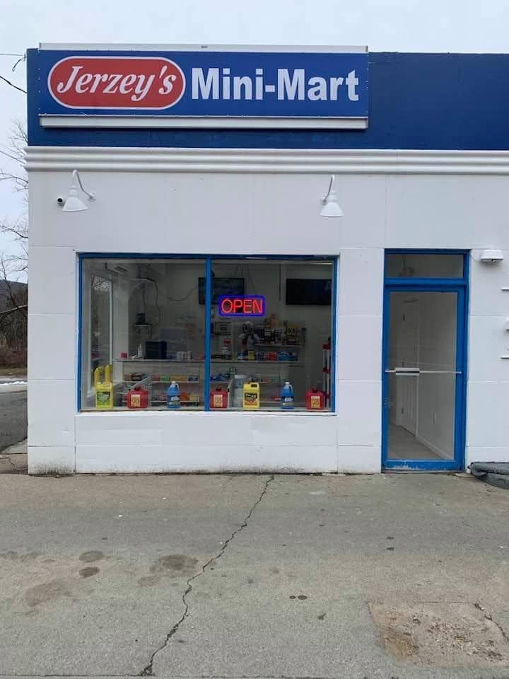 Jerzeys Mini Mart | 186 Main St, Ogdensburg, NJ 07439 | Phone: (908) 696-6892