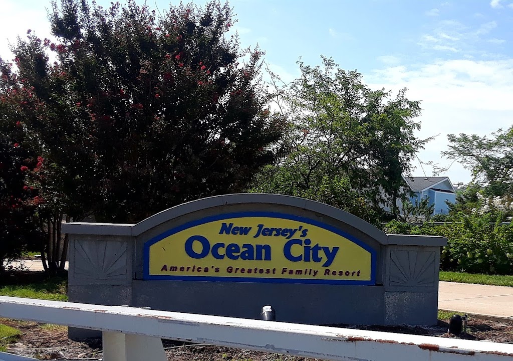 Buds Outboard Marine Inc. | 97 W 9th St, Ocean City, NJ 08226 | Phone: (609) 398-1312