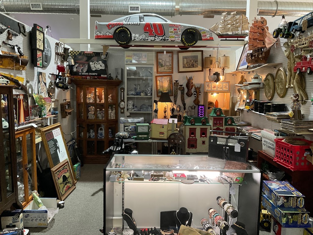 Days Of Olde Antique Center | 150 S New York Rd, Galloway, NJ 08205 | Phone: (609) 652-7011