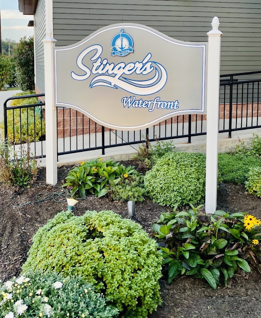 Stingers Waterfront | 401 S Swarthmore Ave, Ridley Park, PA 19078 | Phone: (484) 540-7868