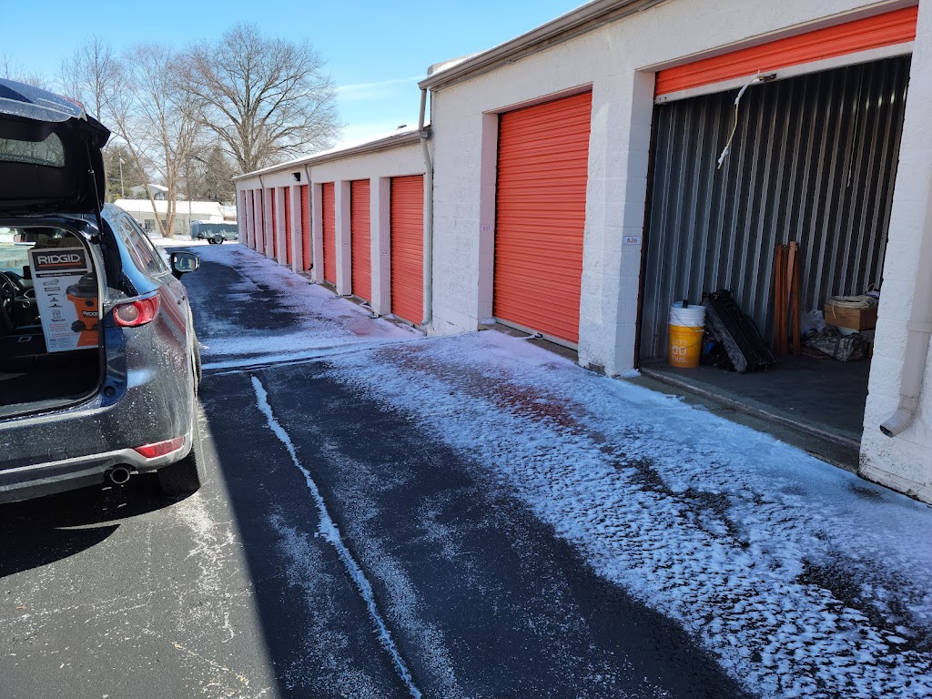 Public Storage | 1138 West Chester Pike, West Chester, PA 19382 | Phone: (484) 401-7868