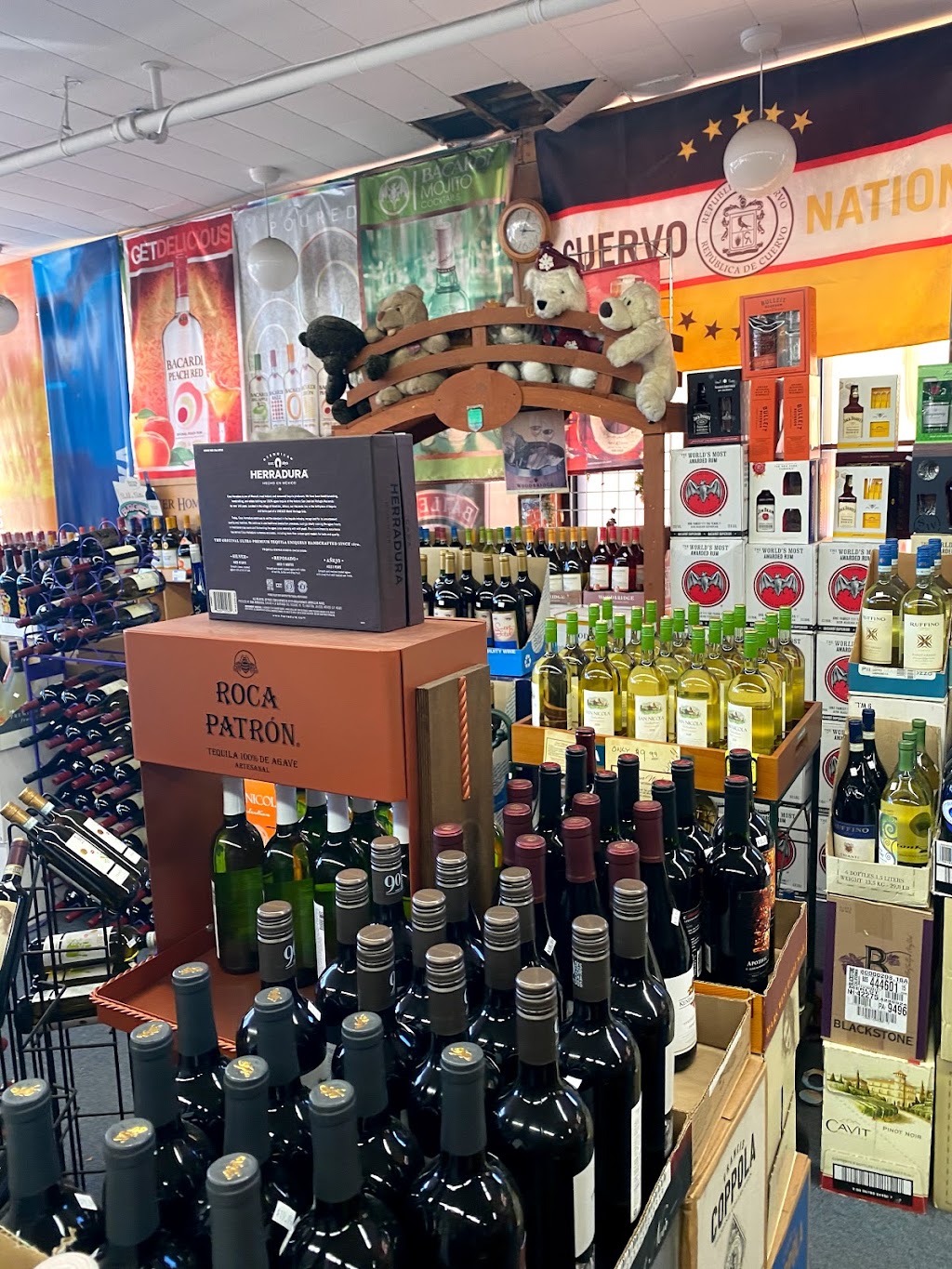 West Hills Wines & Liquors | 1720 New York Ave, Huntington Station, NY 11746 | Phone: (631) 271-7088