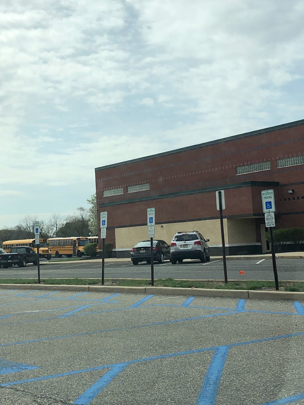 Brooks Crossing Elementary School | 50 Deans Rhode Hall Rd, Monmouth Junction, NJ 08852 | Phone: (732) 821-7478