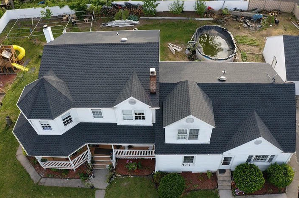 Exterior Team Roofing Long Island | 24 Oregon Ave, Medford, NY 11763 | Phone: (631) 576-7715