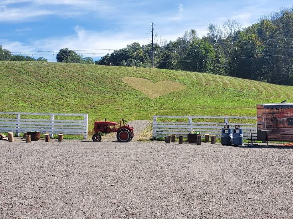 Quarry Hill Farm | 1396 State Rte 2067, Clifford, PA 18470 | Phone: (570) 281-8007