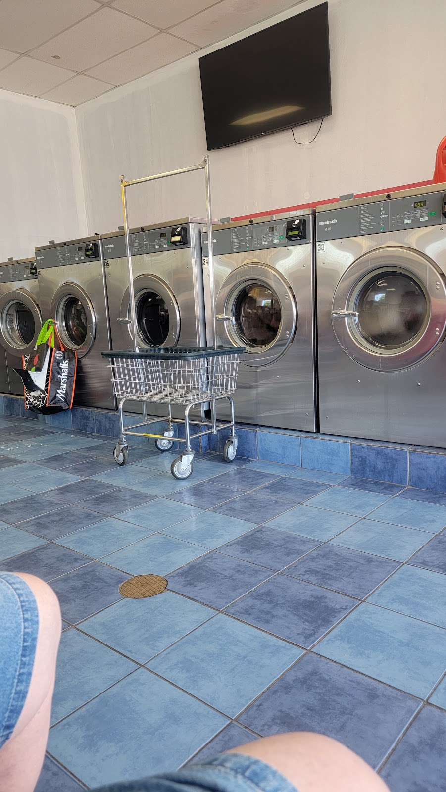 Sonic Suds Laundromat of Emerson | 328 Kinderkamack Rd, Emerson, NJ 07630 | Phone: (201) 599-9800