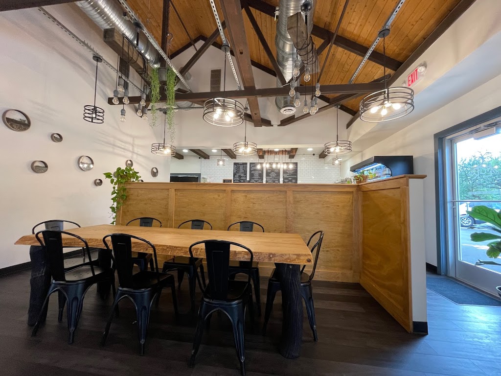 Local Urban Kitchen Wall | 1985 NJ-34 Suite A1A, Wall Township, NJ 07719 | Phone: (732) 359-6563