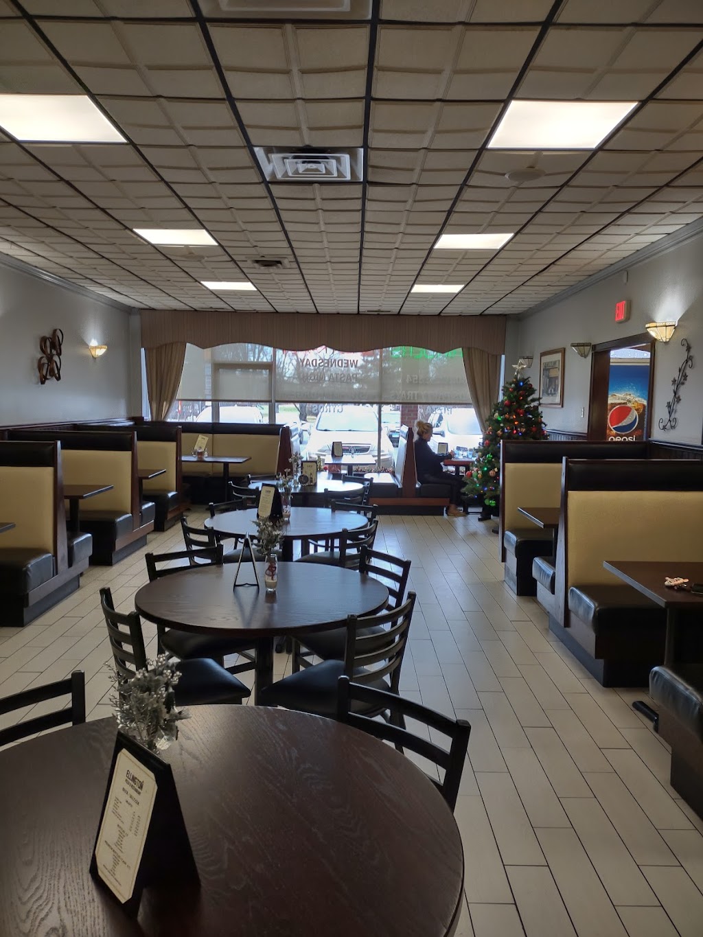 Ellington Pizza | 188 Windsorville Rd, Ellington, CT 06029 | Phone: (860) 872-3554