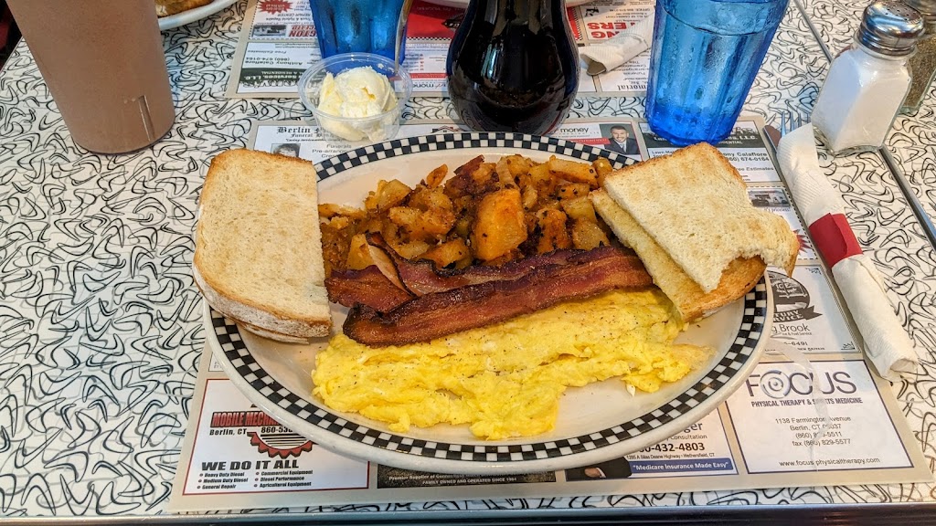 Uncle Ds Diner | 869 Mill St, East Berlin, CT 06023 | Phone: (860) 828-8981