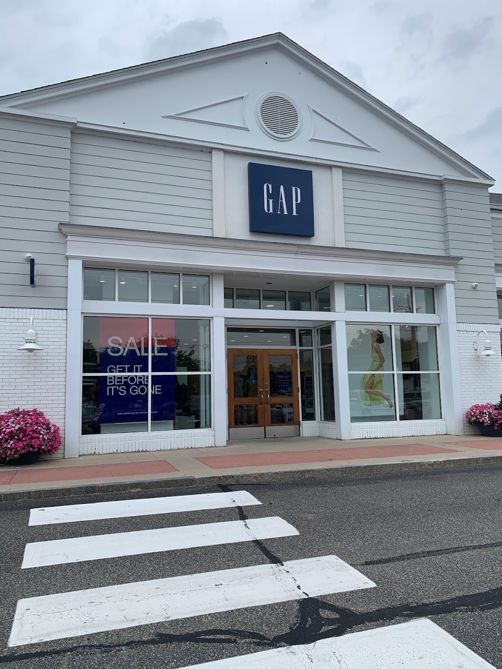 Gap | 690 Bliss Rd, Longmeadow, MA 01106 | Phone: (413) 567-4566