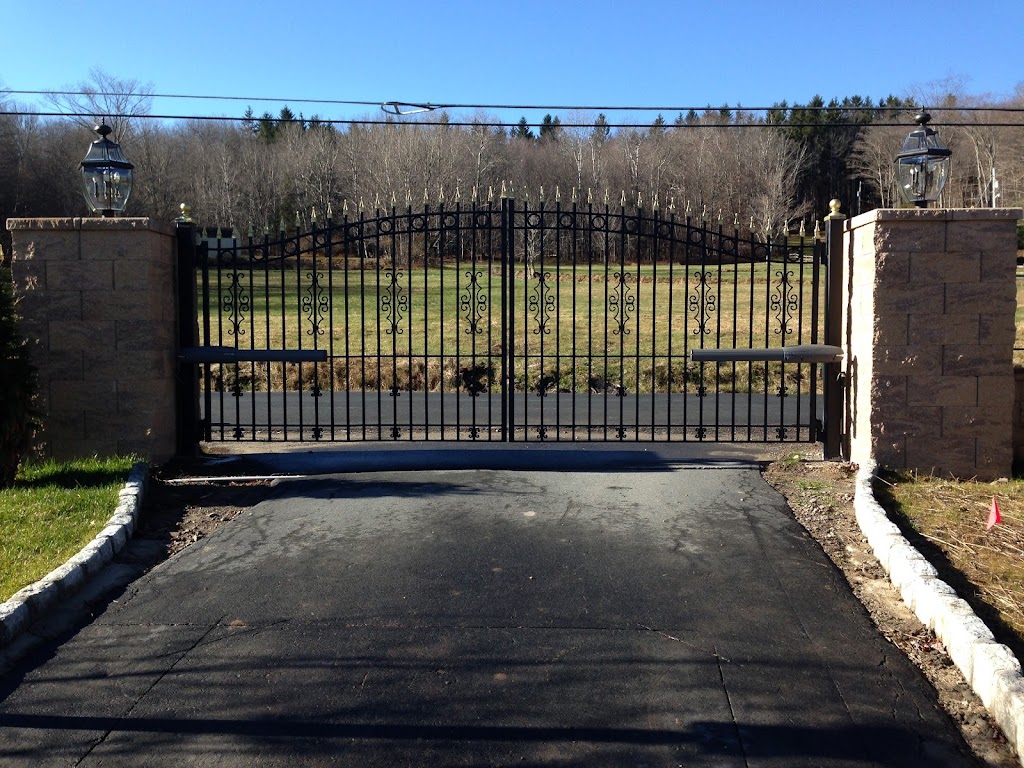 Frasier Fence Company, LLC | 41 Old Rte 6, Brewster, NY 10509 | Phone: (845) 363-1797