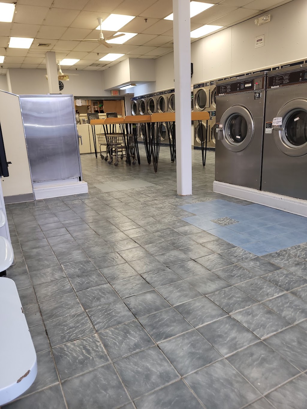 Denville Laundromat/Wash and Fold | 123 E Main St, Denville, NJ 07834 | Phone: (973) 453-6263