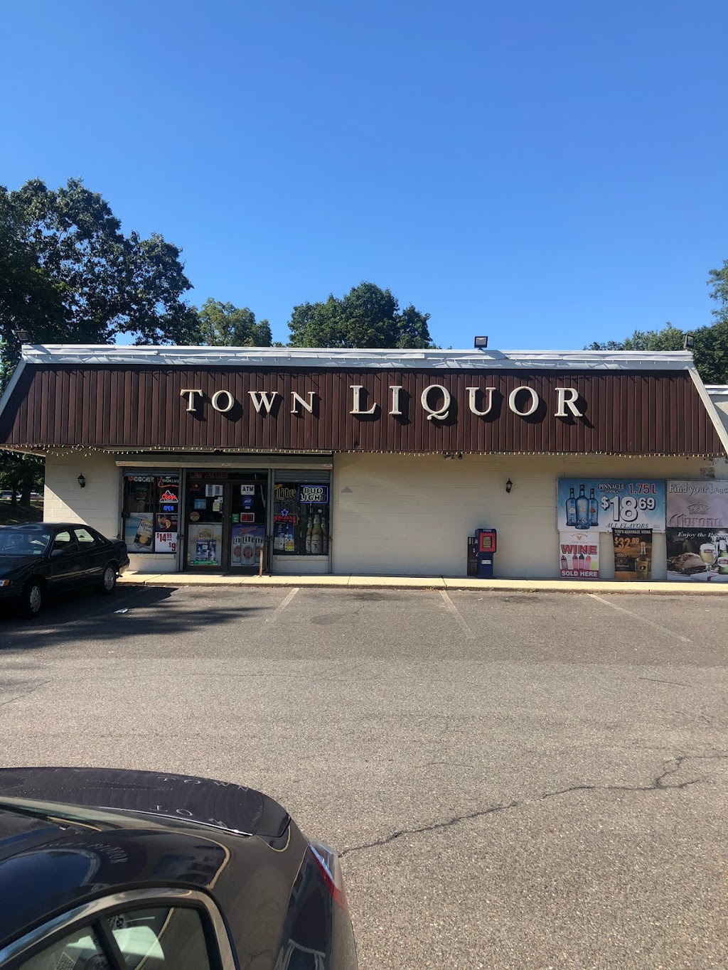 Town Liquor Store | 2117 US-130, Florence, NJ 08554 | Phone: (609) 499-0519