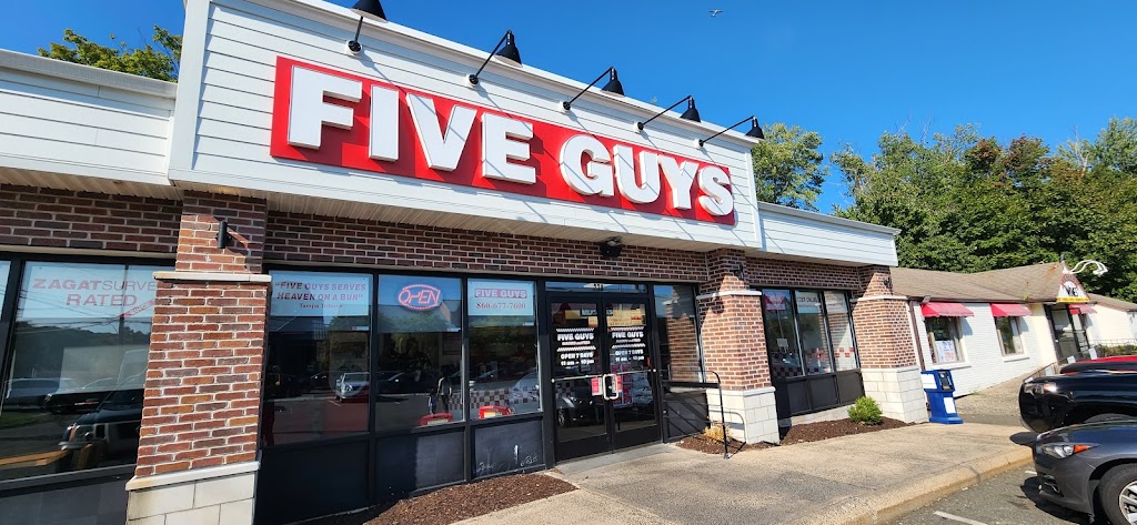 Five Guys | 278 Scott Swamp Rd, Farmington, CT 06032 | Phone: (860) 677-7600