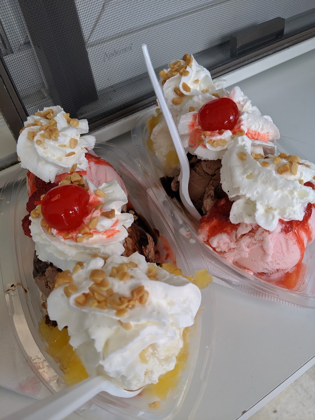 Greshams Ice Cream Shoppe | 2489 US-6, Hawley, PA 18428 | Phone: (570) 226-0640
