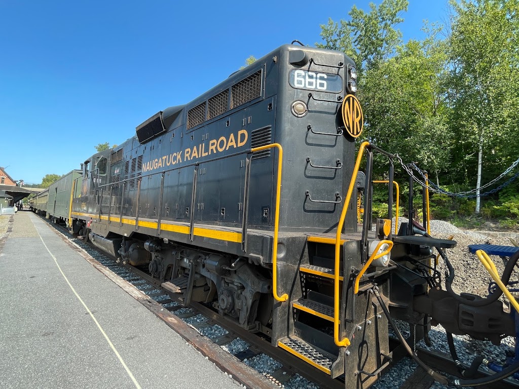 Railroad Museum of New England | 242 E Main St, Thomaston, CT 06787 | Phone: (860) 283-7245