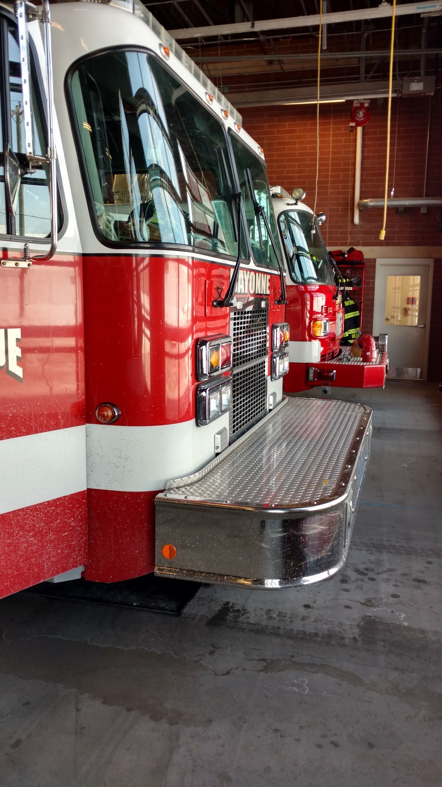 Bayonne Fire Department Fire Station 5 | 120 Chosin Few Way, Bayonne, NJ 07002 | Phone: (201) 858-6005