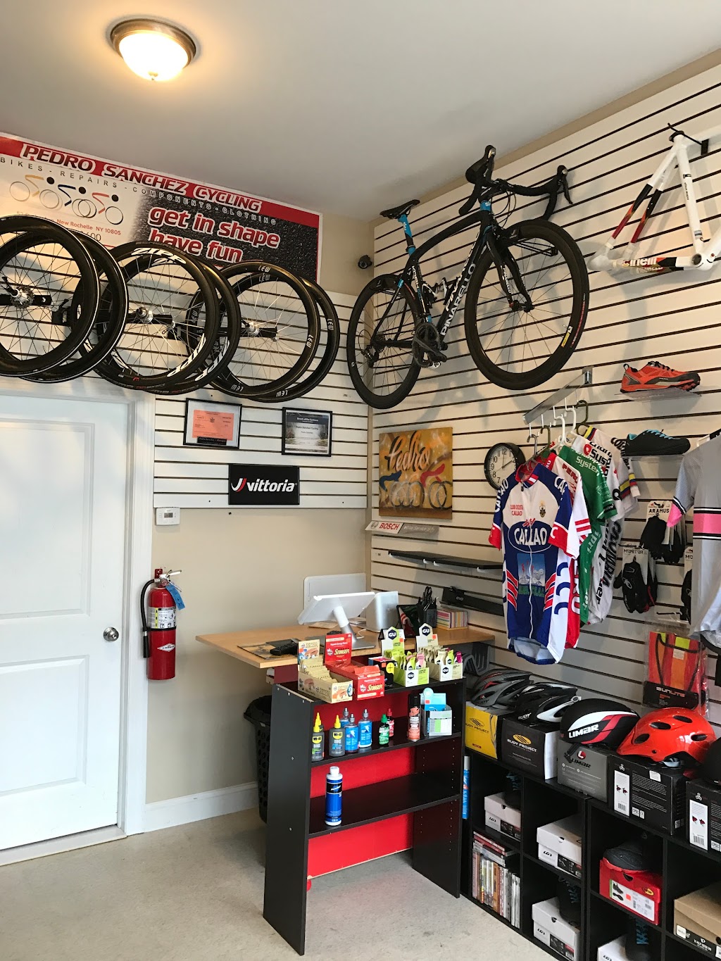 Pedro Sanchez Cycling Bicycle Store in New Rochelle | 52 Drake Ave, New Rochelle, NY 10805 | Phone: (914) 365-1600