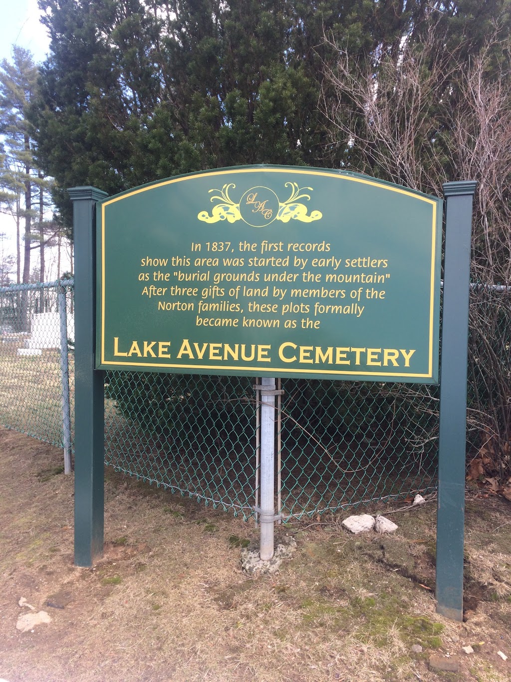Lake Ave Cemetery | Bristol, CT 06010 | Phone: (860) 582-6666