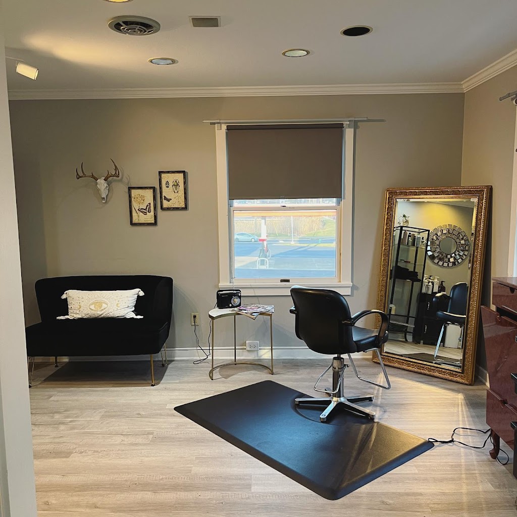 Me Salon | 356 W Bridge St, New Hope, PA 18938 | Phone: (215) 862-2990