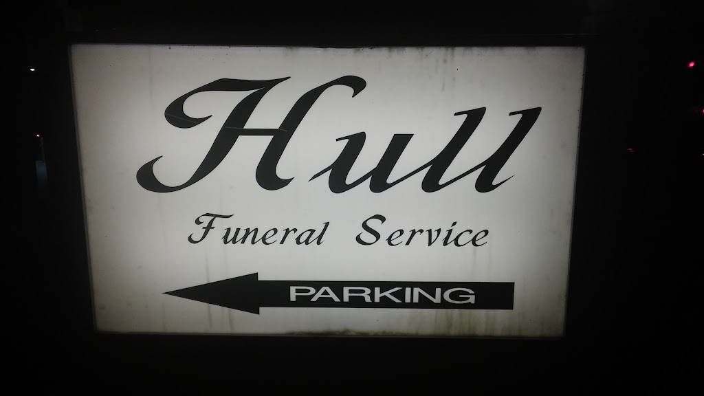 Hull Funeral Service / Hull Funeral Home | 60 Division St, Danbury, CT 06810 | Phone: (203) 748-4503