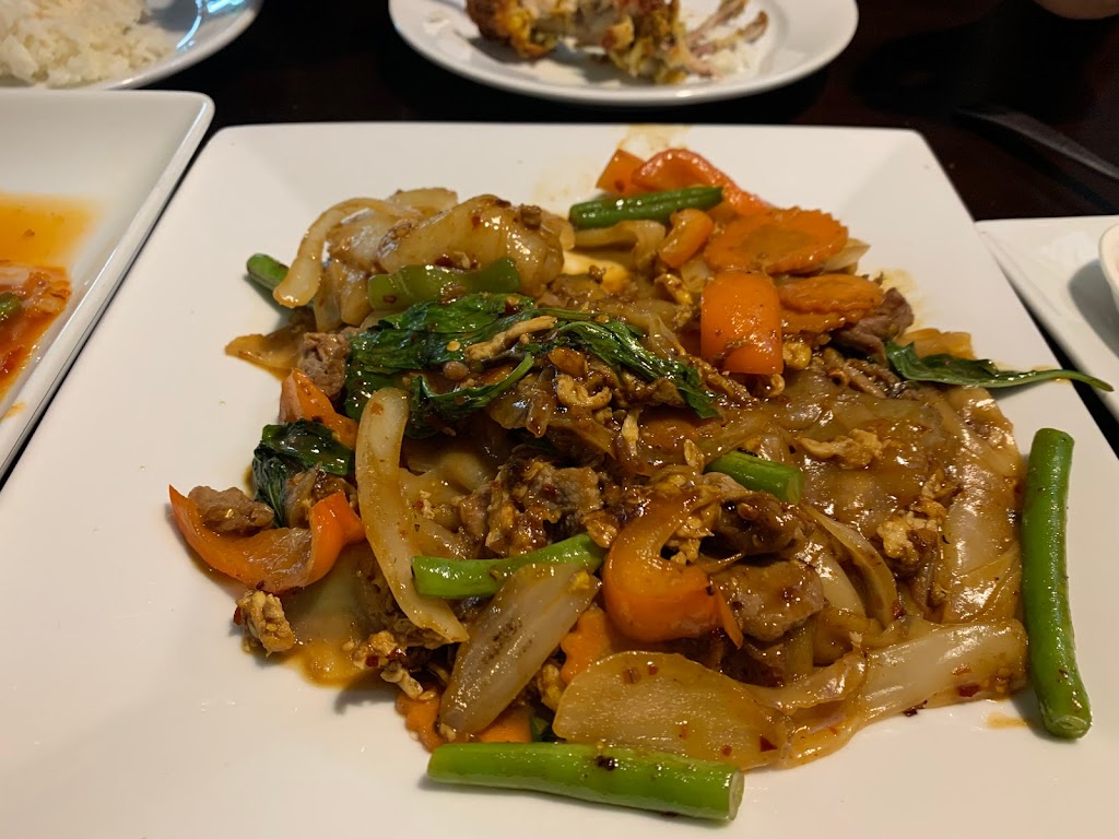 Seven Moons Thai cuisine | 1128 Farmington Ave, Berlin, CT 06037 | Phone: (860) 505-7867