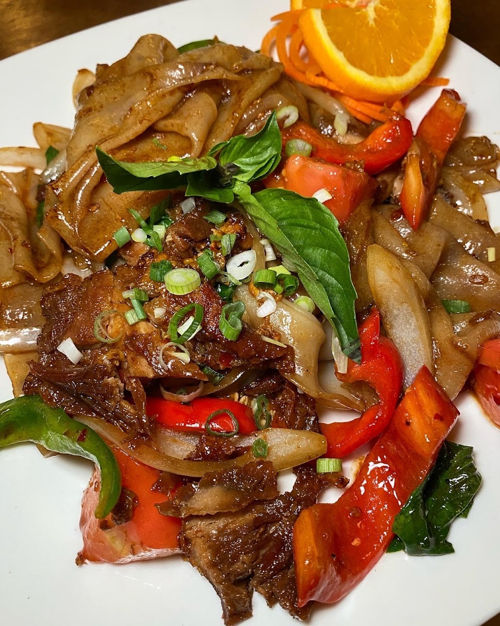 Thai Noodle House | 132 Amity Rd, New Haven, CT 06515 | Phone: (203) 553-7798