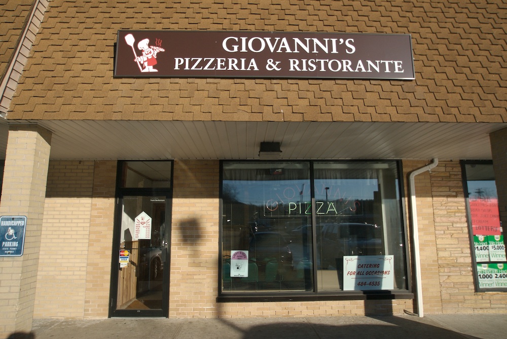Giovannis | 855 Forest Rd, Northford, CT 06472 | Phone: (203) 484-4535