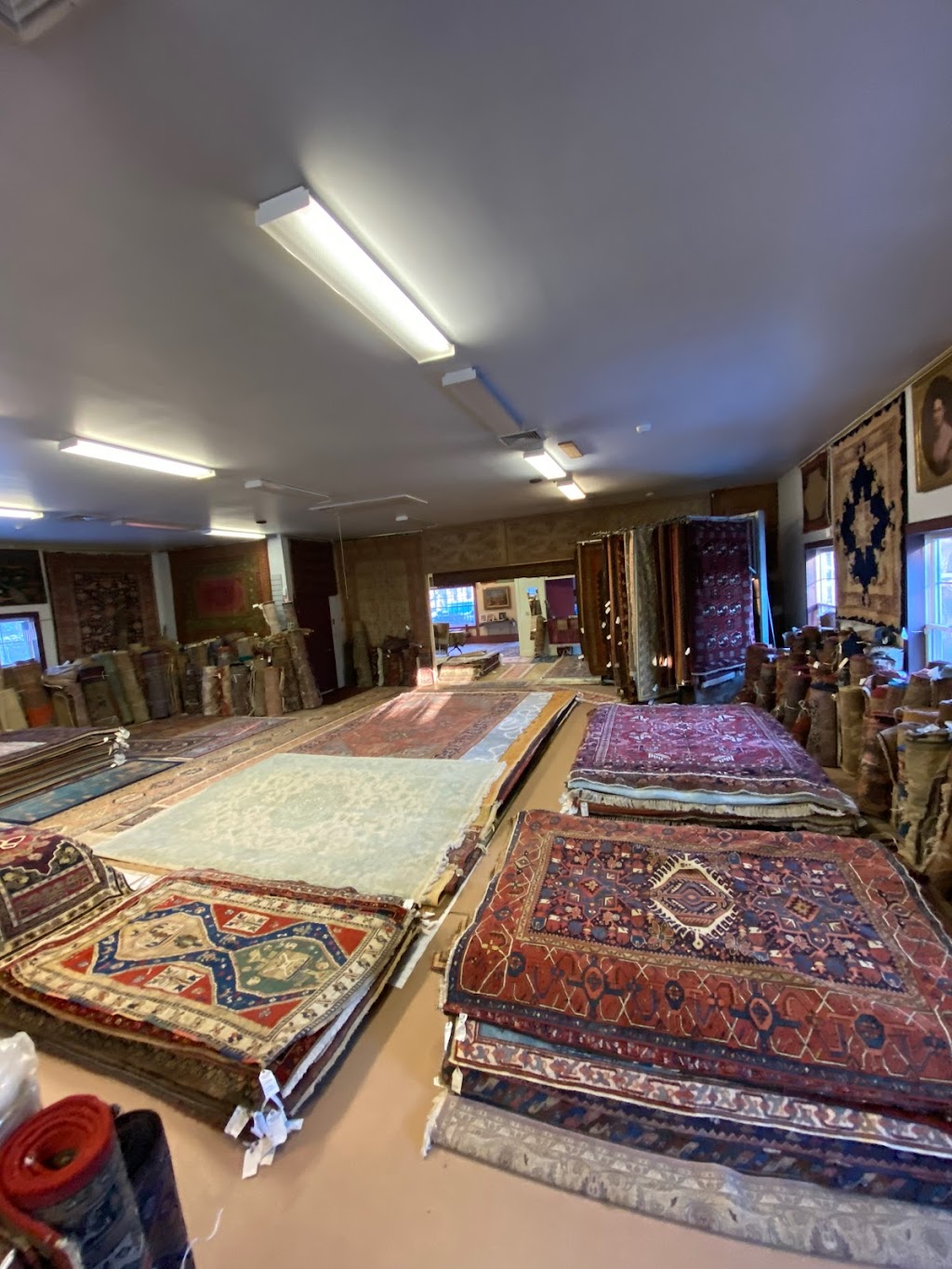 Persian Rug Gallery Of Woodbury | 572 Main St S, Woodbury, CT 06798 | Phone: (203) 263-5666