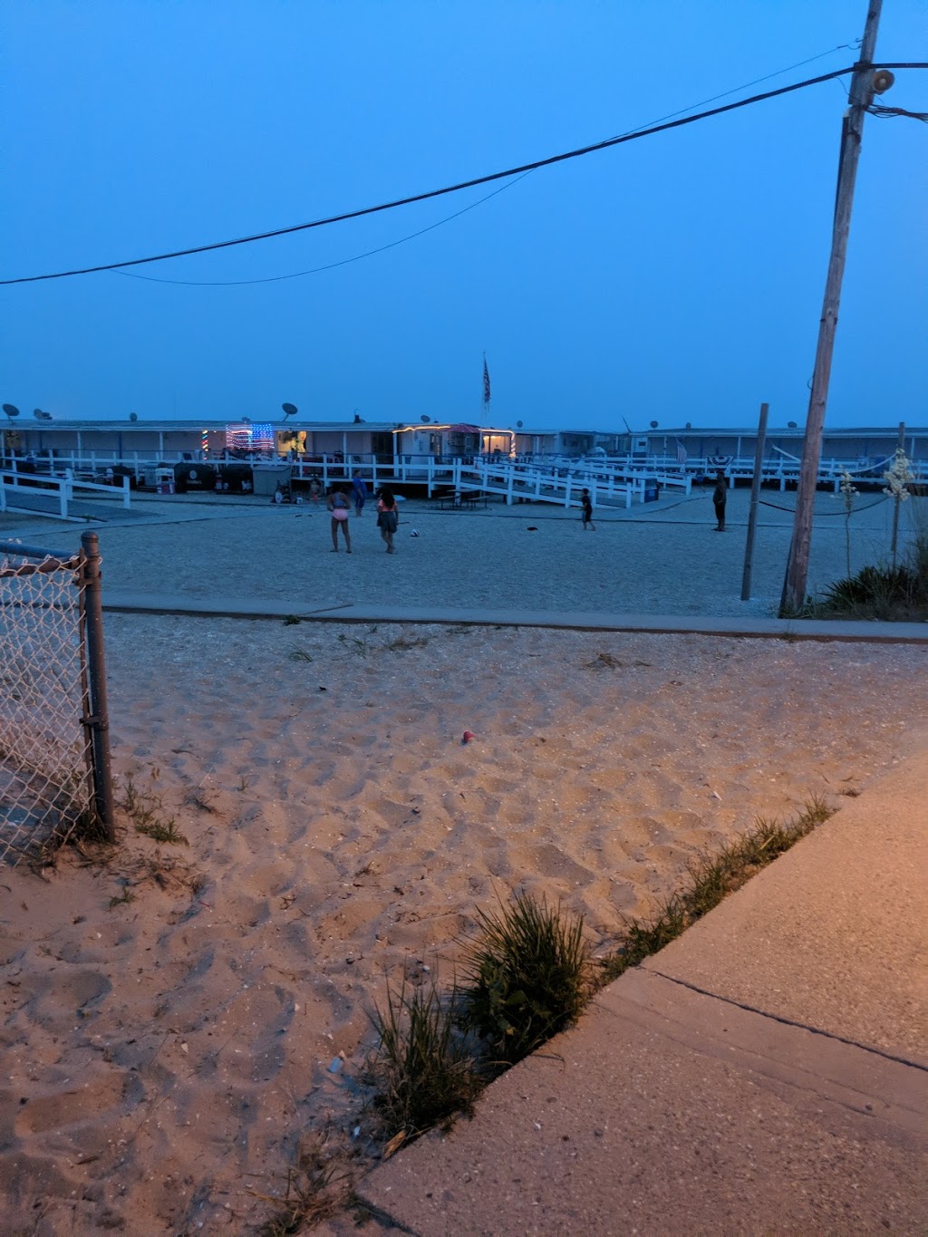 Breezy Point Surf Club | 1 Beach 227th St, Queens, NY 11697 | Phone: (718) 634-2500