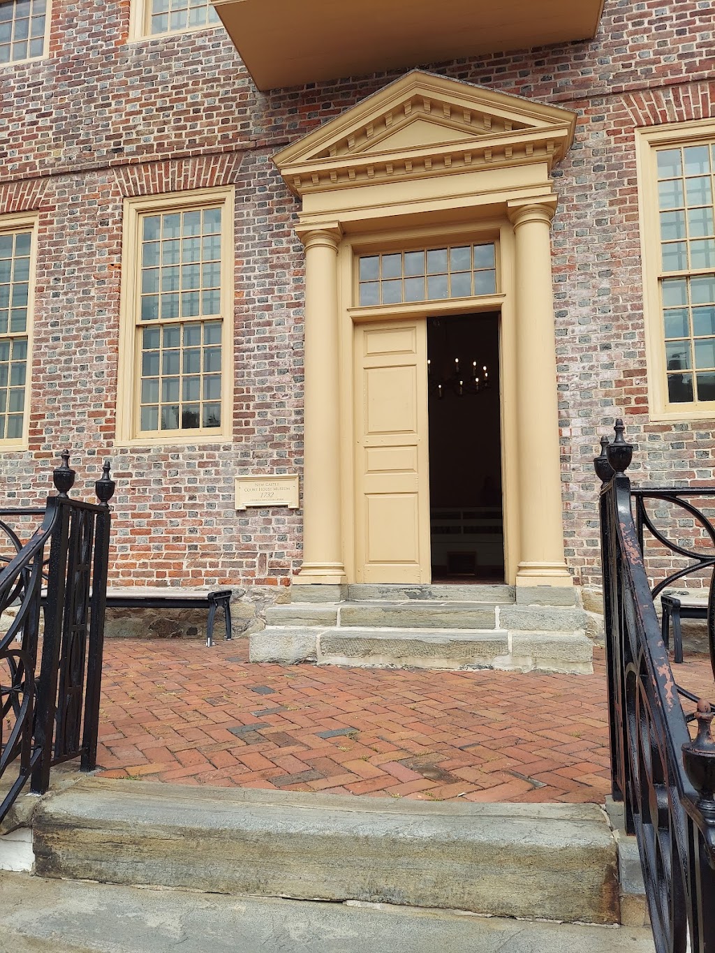 New Castle Court House Museum | 211 Delaware St, New Castle, DE 19720 | Phone: (302) 323-4453