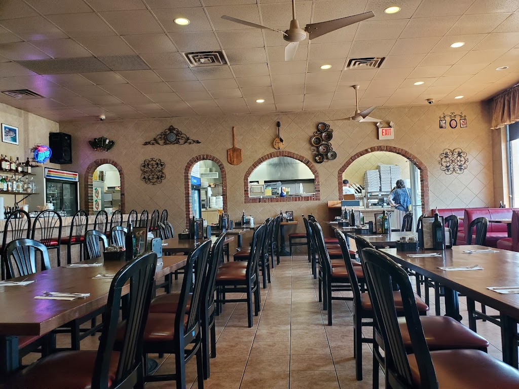 Mazzellas Italian Restaurant | 729 Philadelphia Pike, Wilmington, DE 19809 | Phone: (302) 762-8722