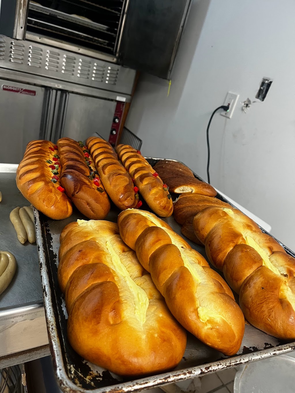 Hidalgos Bakery and Deli | 1 N Main St, Wharton, NJ 07885 | Phone: (973) 343-6276