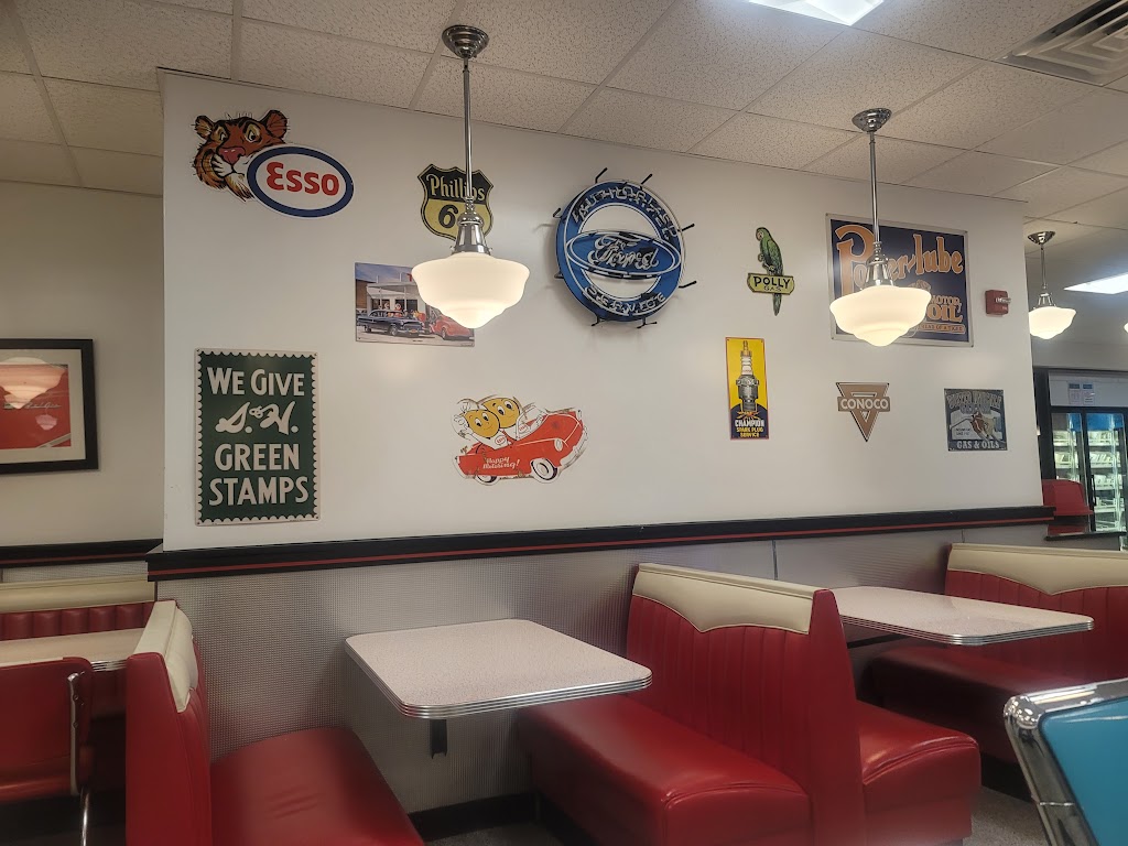 Classic Burgers | 1261 Westfield St, West Springfield, MA 01089 | Phone: (413) 363-1654