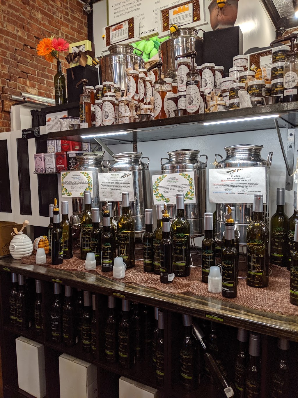 Ghiggeris Fine Olive Oils & Balsamics | 742 Main St, Honesdale, PA 18431 | Phone: (570) 352-3645