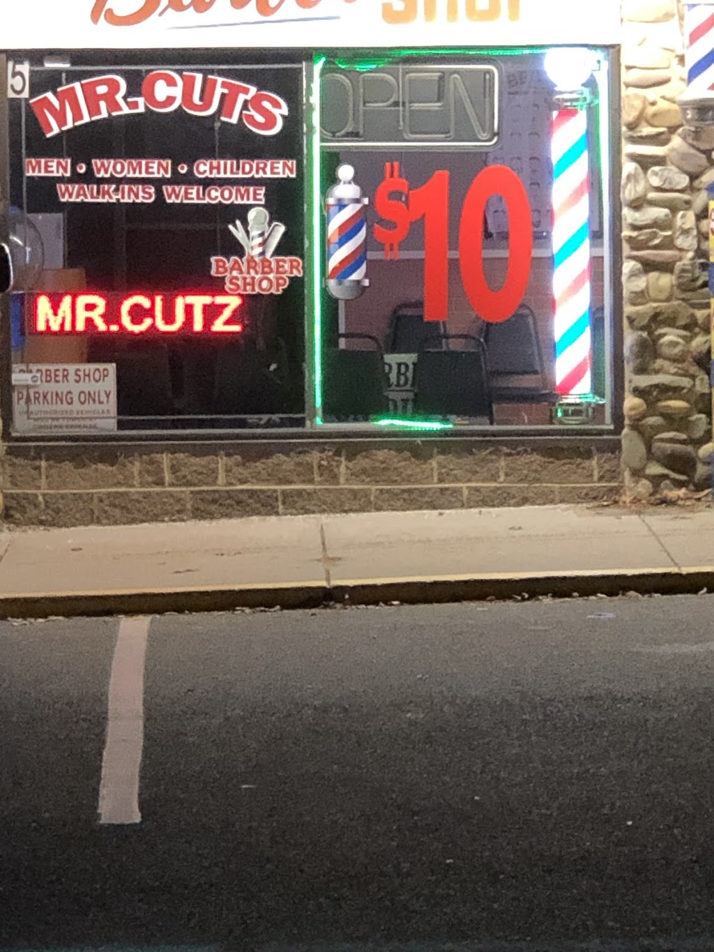 Mr. Cuts | 1900 New Jersey 70 Same Plaza As Donovan’s, Manchester Township, NJ 08759 | Phone: (732) 657-9090