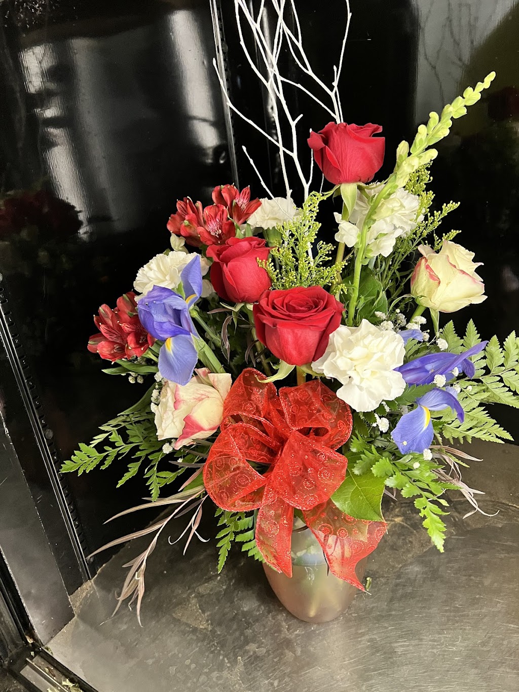 Lees Flowers | 145 Windsor Hwy Ste 105, New Windsor, NY 12553 | Phone: (845) 787-0831