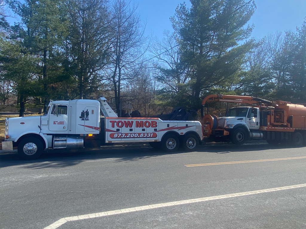 Truck towing llc | 51 Oak St, East Orange, NJ 07018 | Phone: (973) 200-8331