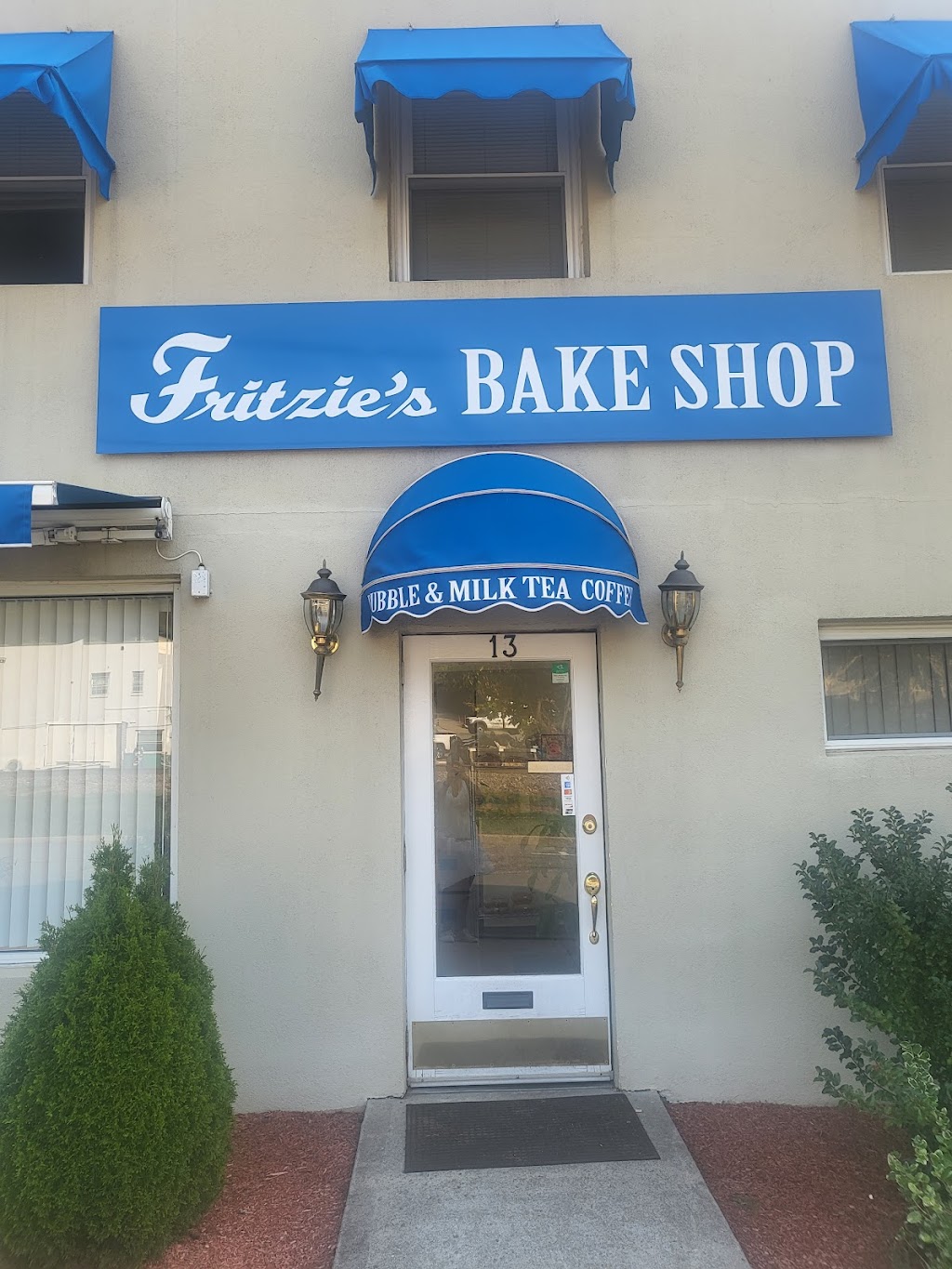 Fritzies Bake Shop | 13 Emerson Plaza E, Emerson, NJ 07630 | Phone: (201) 387-1181