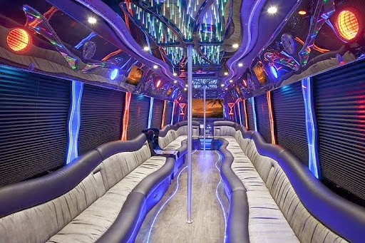Bargain Limo Party Bus | 392 Nome Ave, Staten Island, NY 10314 | Phone: (718) 285-3992