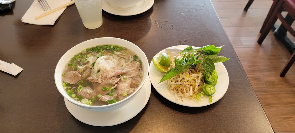 Bravo Pho | 1635 Haines Rd, Levittown, PA 19055 | Phone: (215) 269-1150