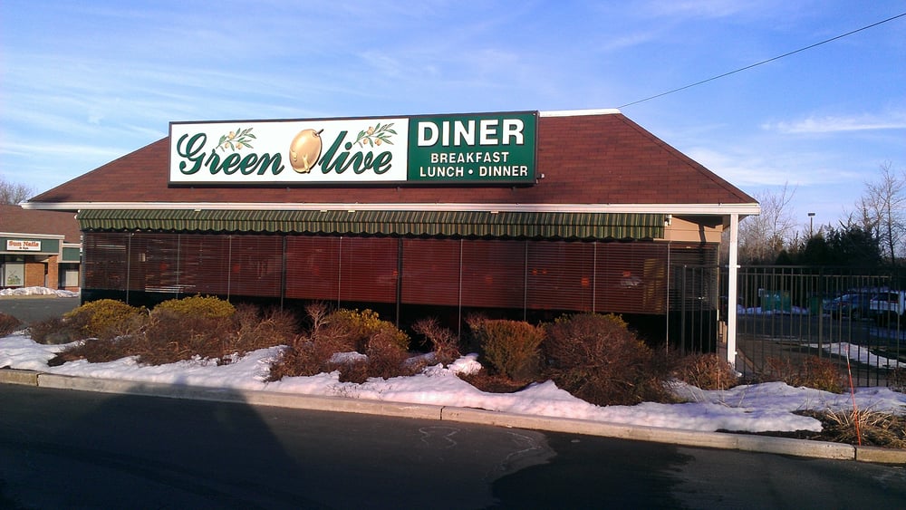 Green Olive Diner restaurant | 443 S Broad St, Meriden, CT 06450 | Phone: (203) 379-0927