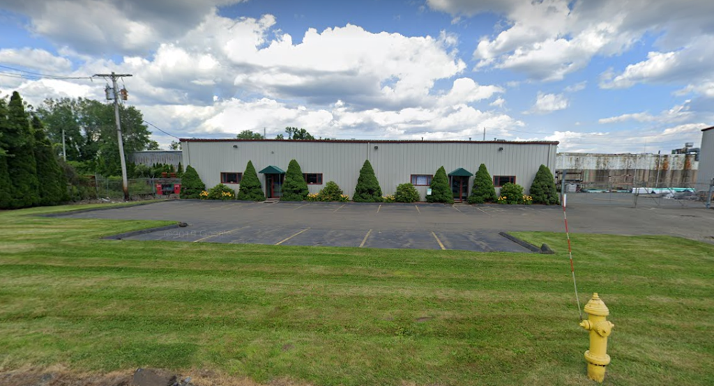 Connecticut Custom Aquatics, LLC | 8 Massimo Drive, North Haven, CT 06473 | Phone: (877) 772-4126