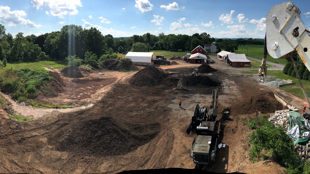 W R Friel Excavating/Gilbertsville Landscape Supply | 170 Smith Rd, Gilbertsville, PA 19525 | Phone: (610) 367-5685