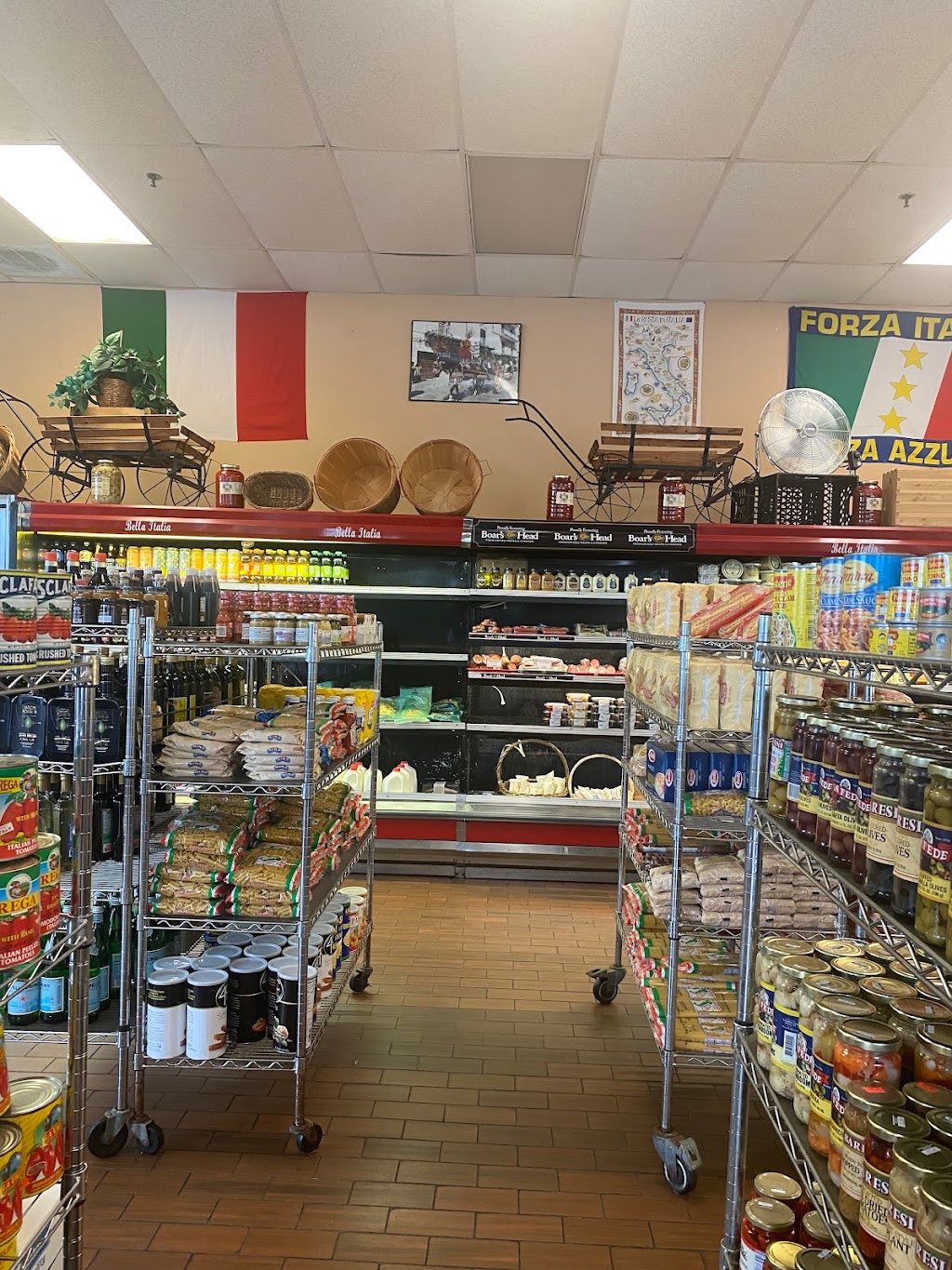 Bella Italia Freehold | 843 NJ-33 Business, Freehold Township, NJ 07728 | Phone: (732) 252-8455